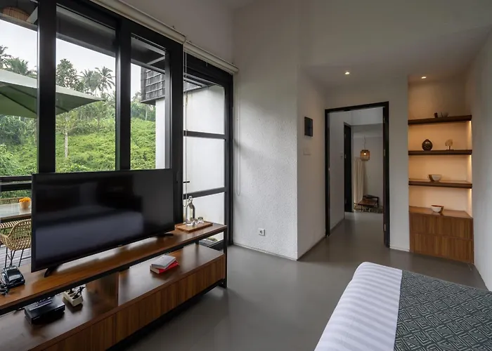 Zenubud * Убуд