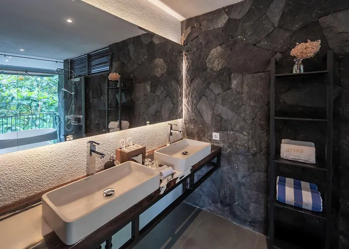 Zenubud * Убуд