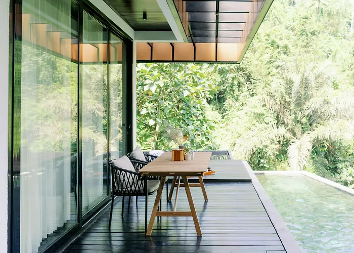 Zenubud Вилла *